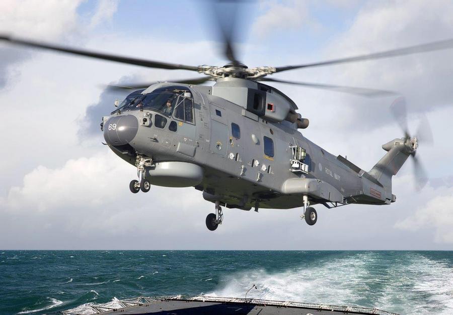 Varsovie : achat de 4 hélicoptères tri-turbines AgustaWestland AW101