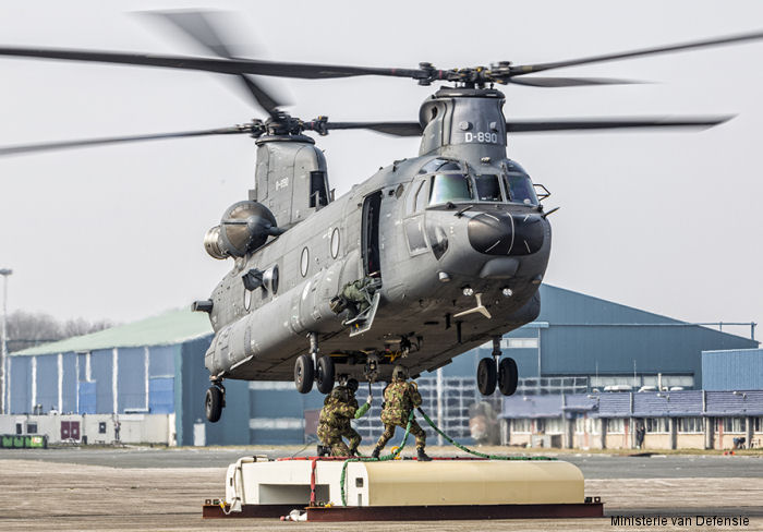 Boeing Helicopters a livré un CH-47F Chinook à la RNLAF