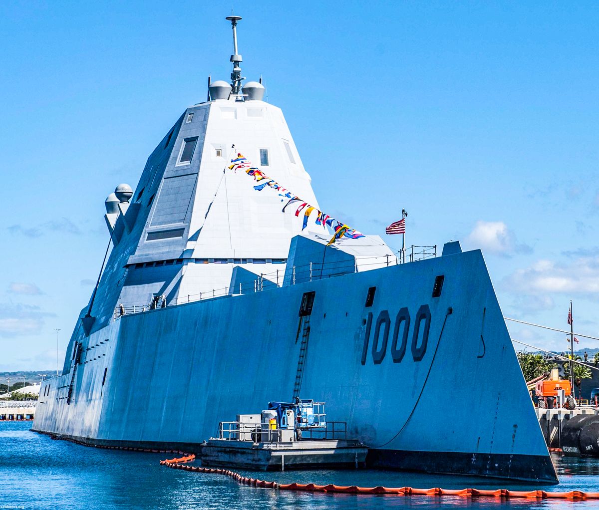 L’US Navy a officiellement réceptionné l’USS Zumwalt DDG 1000 © US Navy