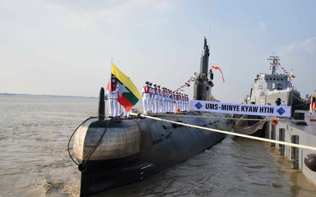 La Chine a remis à la force navale du Myanmar un sous-marin diesel-électrique du Projet 035B