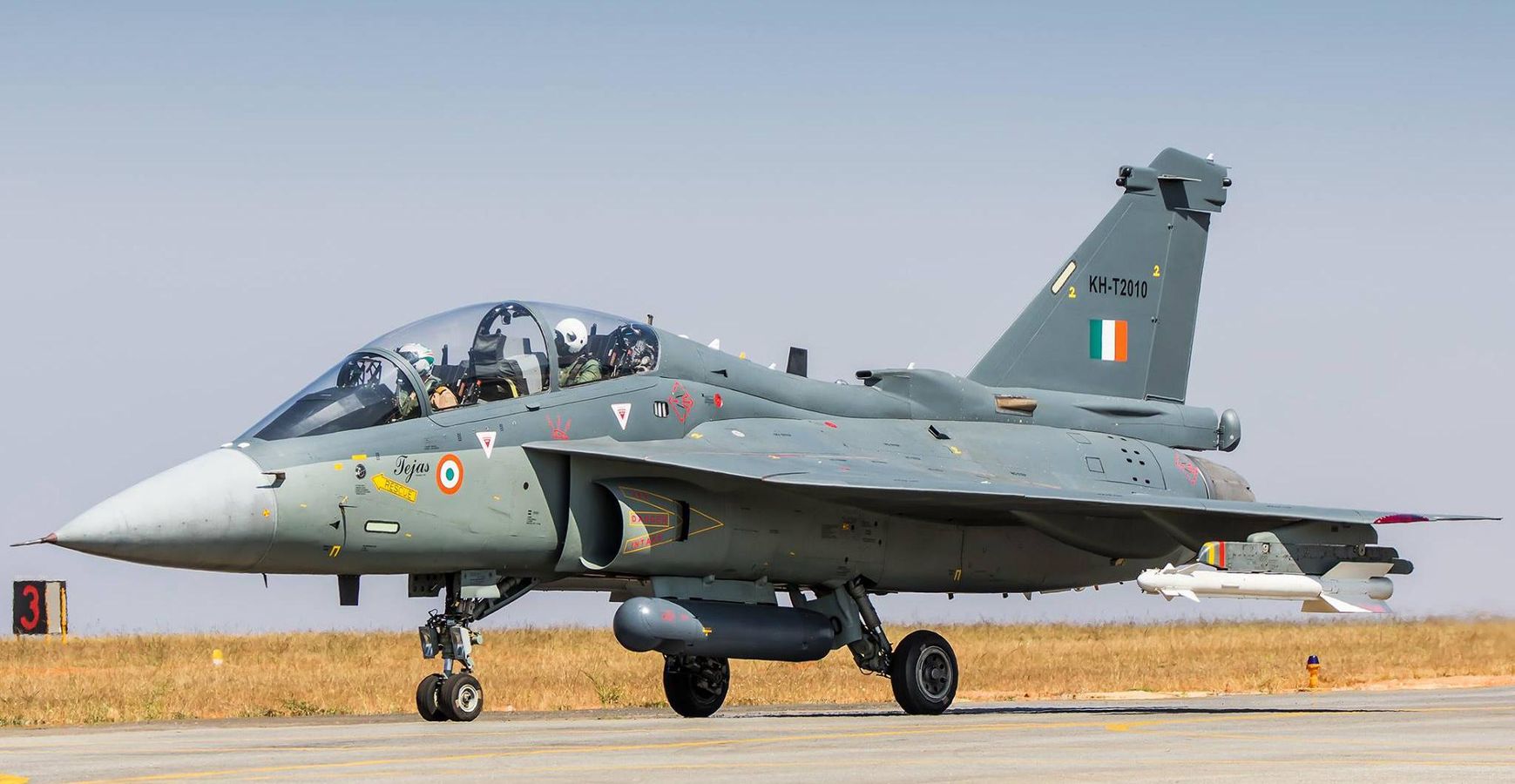 L’Indian Air Force a réceptionné le premier des huit Tejas Mk 1 biplace © IAF
