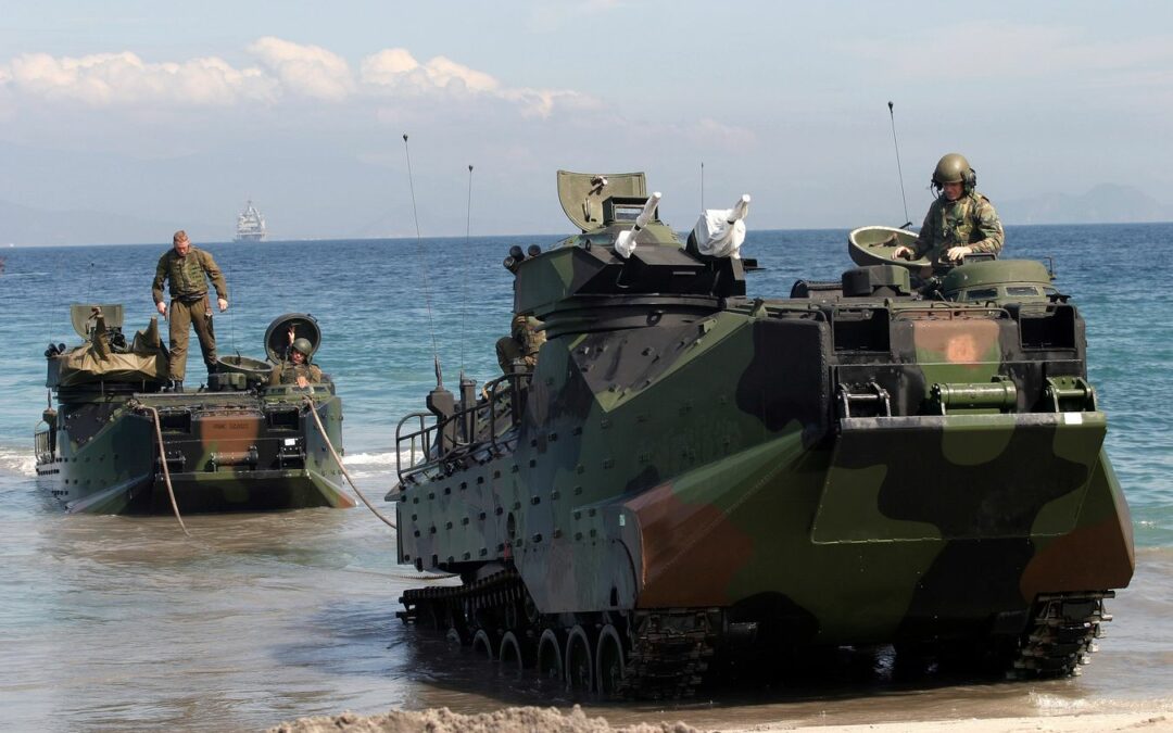 Washington donne son feu vert pour la vente à la Roumanie de 16 engins amphibies AAV-7A1
