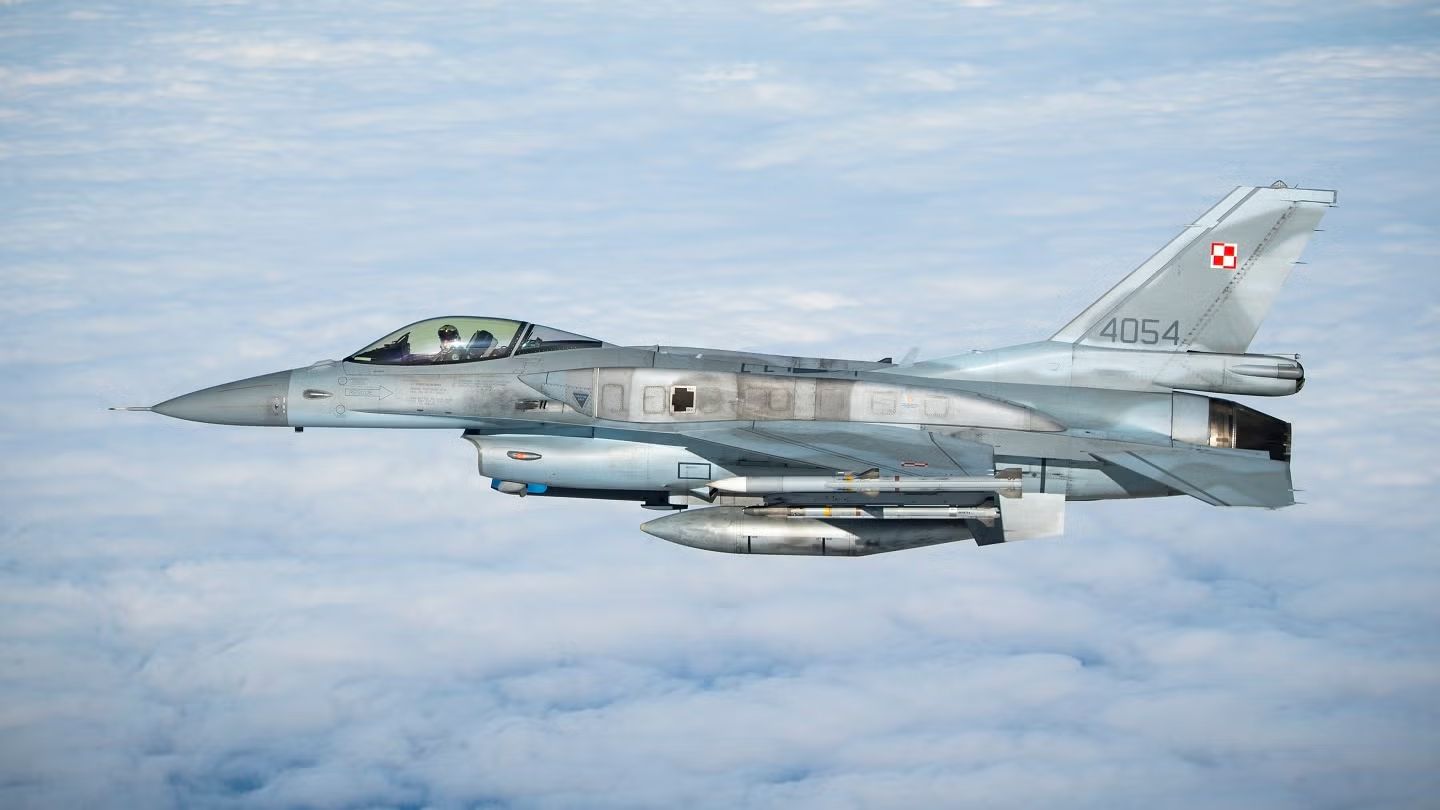 Washington donne son feu vert à Varsovie pour acquérir 400 missiles air-air AIM-120D-3 Amraam © Polish Armed Forces Washington donne son feu vert à Varsovie pour acquérir 400 missiles air-air AIM-120D-3 Amraam © Polish Armed Forces