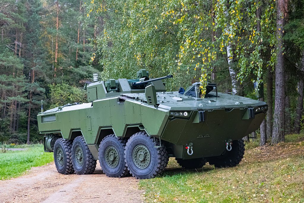 La Biélorussie met en service le blindé de combat Volat V-2 © Stvolar