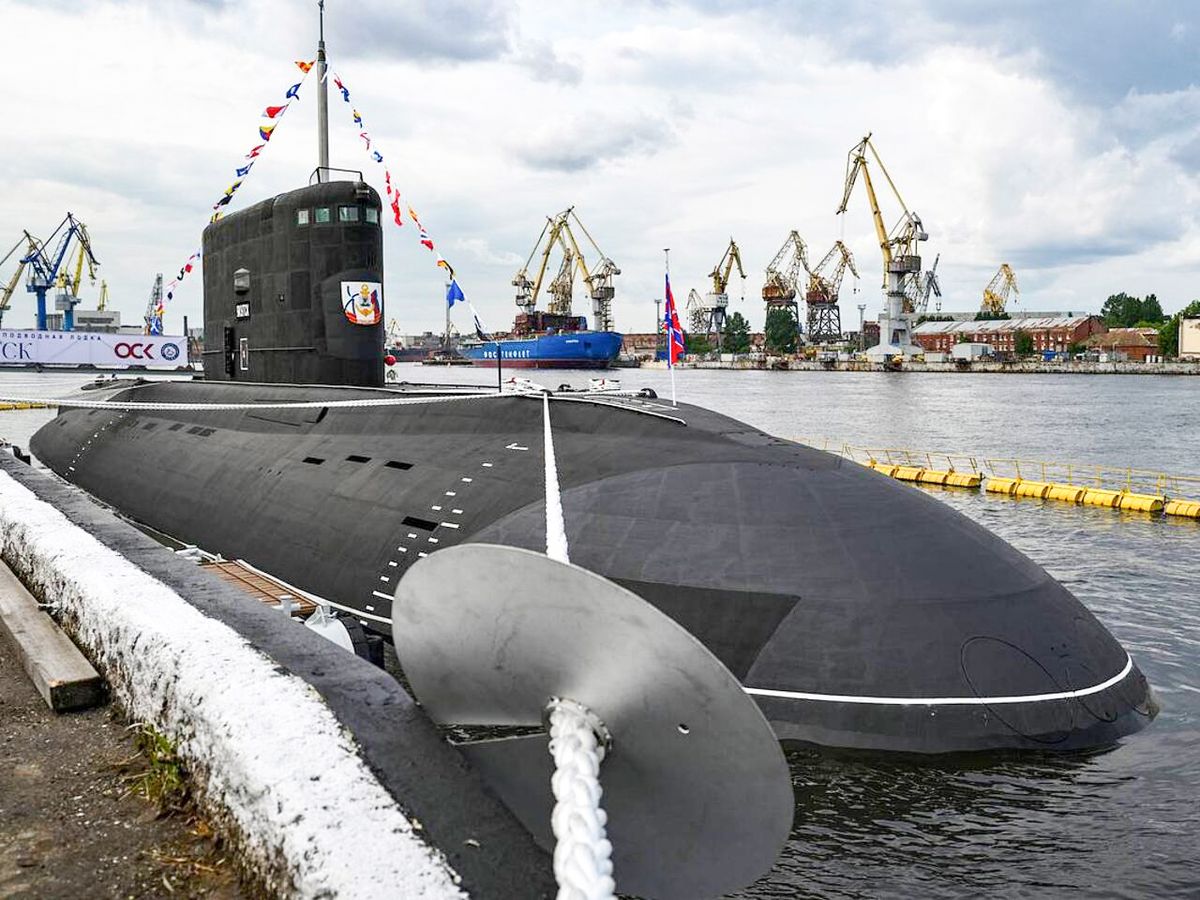 La Russie met en service le dernier sous-marin Projet 636.3 Yakoutsk © Russian Navy