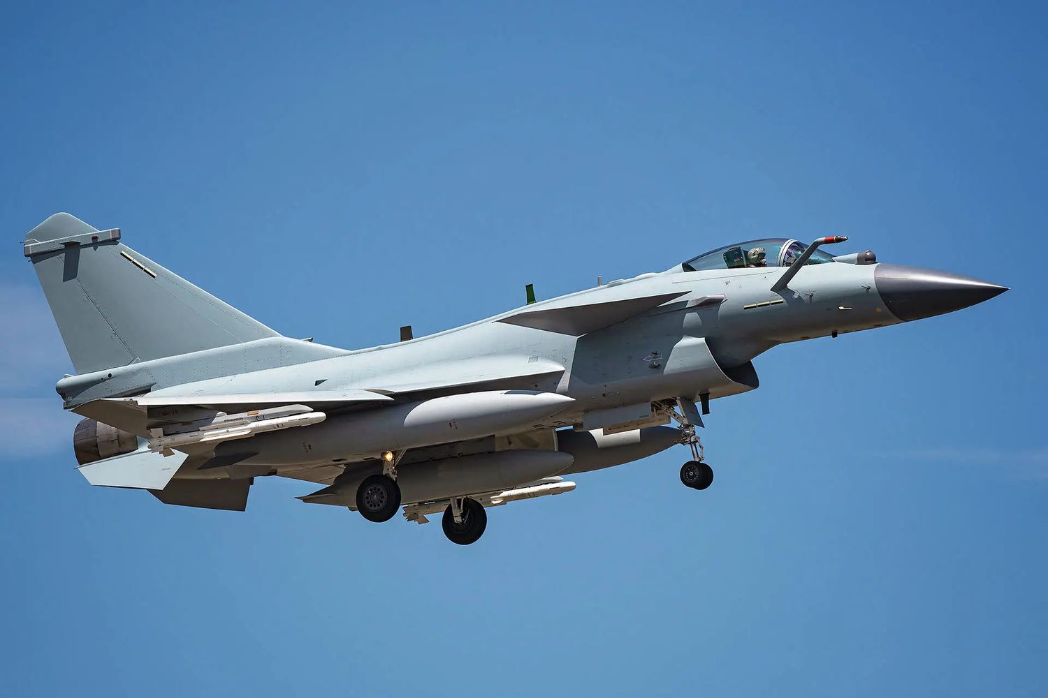 Chasseur Chengdu J-10C de fabrication chinoise destiné à l’armée de l’air indonésienne dans le cadre d’un contrat d’acquisition © Chengdu
