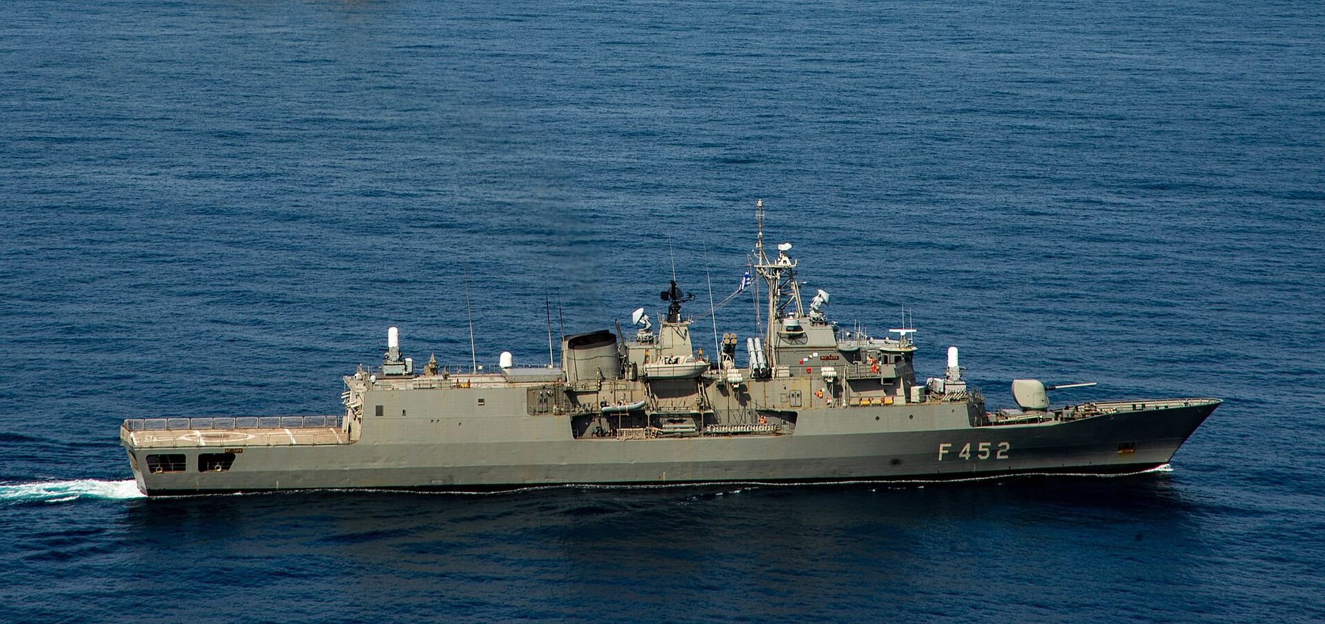 Frégate de classe Hydra de la Marine grecque en mer © Hellenic Navy